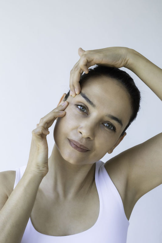 Los 12 mejores ejercicios antiarrugas, para cara y cuello